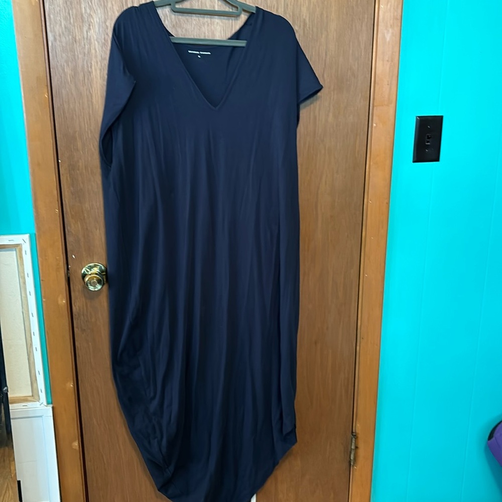 Universal Standard M plus size 18 v-neck asymmetrical t-shirt dress